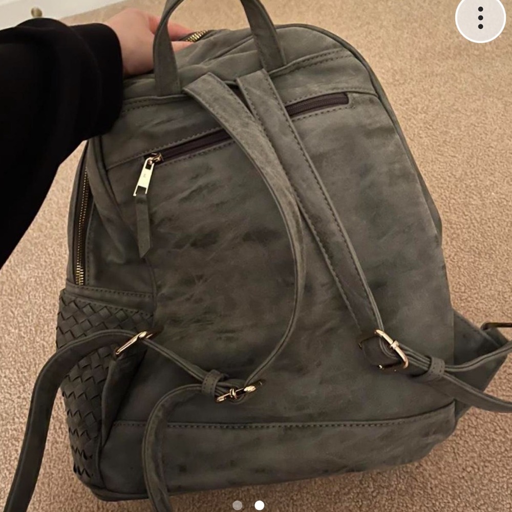 Grey backpack - Picture 2 of 2